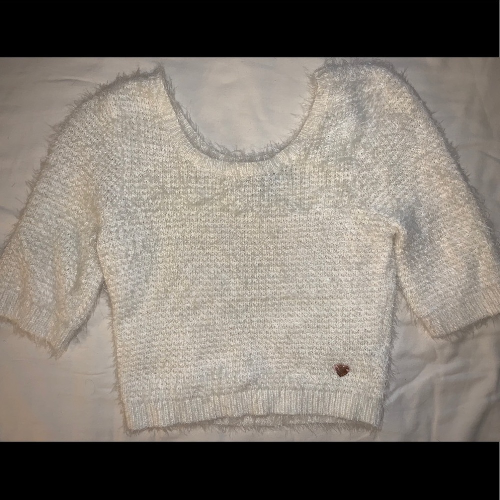 Kendal and Kyle fuzzy top size small